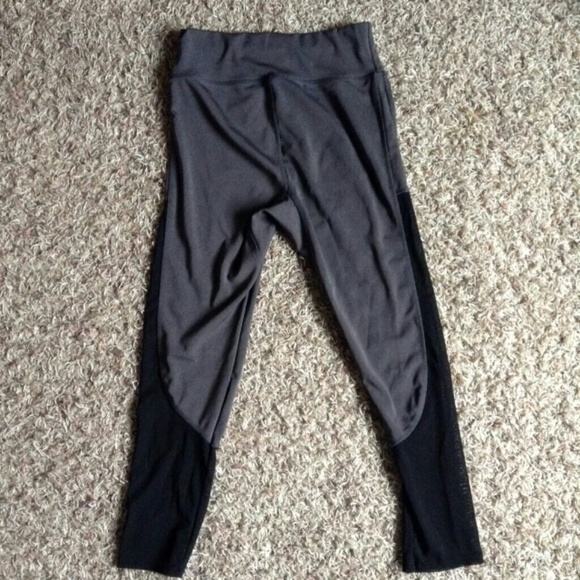 Mesh Panel Leggings - Picture 2 of 4